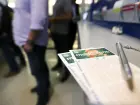 Mega-Sena acumula e prêmio chega a R$ 12 milhões.