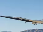 X-59, o avião supersônico da NASA, durante seu primeiro voo experimental sobre o deserto da Califórnia