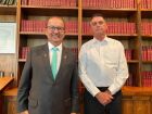 O governador de Santa Catarina, Jorginho Mello (PL), ao lado do ex-presidente Jair Bolsonaro (PL).