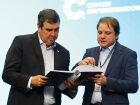 O governador Eduardo Riedel e o diretor-superintendente do Sebrae/MS, Cláudio Mendonça