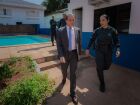 Coronel David durante visita ao 1º BPM, acompanhado da comandante do batalhão, tenente-coronel Cleide Maria