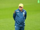 Ancelotti usa foco no coletivo para driblar a falta de tempo para os treinamentos.