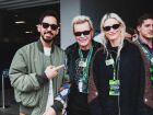 Billy Idol, Mike Shinoda e Emily Armstrong juntos nos bastidores de Interlagos