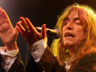 Patti Smith se apresentando no Rio, em 2006; cantora celebra 50 anos de 'Horses'