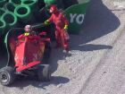 Leclerc abandona o GP de São Paulo após batida; Ferrari sai do Brasil sem pontos e vê Mercedes abrir vantagem no Mundial.