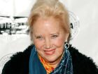 Sally Kirkland venceu o Globo de Ouro de Melhor Atriz em 1988 por Anna, papel que também lhe rendeu indicação ao Oscar. Ela morreu aos 84 anos, em Palm Springs.