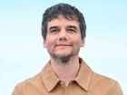 Wagner Moura será premiado pelo IndieWire e reforça campanha do Brasil ao Oscar com 'O agente secreto'.