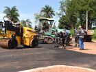 Equipes da Sisep trabalham na recomposição do asfalto levado pela chuva na Rachid Neder com a Ernesto Geisel