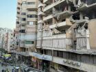 Edifício residencial atingido por ataque israelense em Beirute