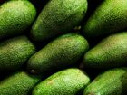 Estudo reforça propriedades cardioprotetoras do abacate, fruto rico em gorduras boas e fibras.