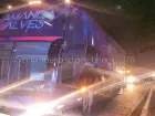 Ônibus da artista se envolveu em colisão com quatro veículos na madrugada desta sexta-feira (28), em Bofete (SP).
