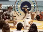 Nando Reis faz homenagem a Cássia Eller no 'Corona Luau MTV 2025'.