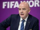 Gianni Infantino durante discurso em Dubai, onde defendeu os preços dos ingressos da Copa do Mundo de 2026.