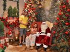 Casa do Papai Noel montada na Praça Ary Coelho atraiu famílias durante o Natal dos Sonhos