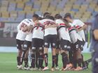 Elenco do São Paulo em jogo no Morumbi; clube encerrou 2025 sem atingir metas principais