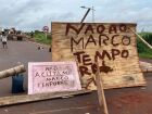 Indígenas bloqueiam trecho do Anel Viário de Dourados em protesto contra o marco temporal