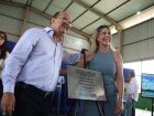 Governo do Estado entrega reforma da Escola Chico Mendes e anuncia investimentos em infraestrutura e saneamento em Água Clara.
