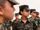 Mulheres participam pela primeira vez da seleção complementar do alistamento militar em Brasília.