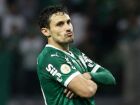 Raphael Veiga se despede da torcida do Palmeiras antes de encaminhar transferência ao futebol mexicano.