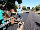 Obras de pavimentação avançam no Altos do Indaiá e encerram anos de poeira e lama.