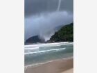 Tromba d'água foi registrada no mar em Paraty e assustou banhistas neste domingo.