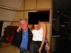 Fotos do ex-presidente Bill Clinton estão no arquivo do caso Epstein divulgado pelo governo americano 
