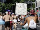 Formalização de ambulantes cresce às vésperas do carnaval, que deve movimentar R$ 18,6 bilhões no país.