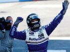 Damon Hill retorna à Williams 30 anos após conquistar o título mundial de Fórmula 1 pela equipe.
