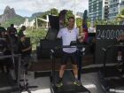 Multiatleta brasileiro Pepe Fiamoncini completa 188,3 km em 24 horas em esteira manual na Rio Academia, em Ipanema, e envia marca para validação do Guinness World Records.