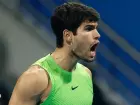 Carlos Alcaraz avançou à semifinal do ATP 500 de Doha após vitória de virada sobre Karen Khachanov.