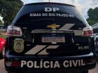 Carro furtado enquanto família dormia foi recuperado pela Polícia Civil em Ribas do Rio Pardo; suspeito de 50 anos foi preso em flagrante.