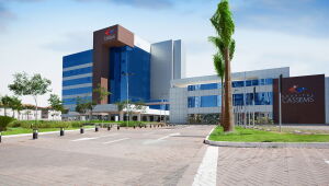 O Hospital Cassems de Campo Grande realizará a primeira cirurgia robótica do Mato Grosso do Sul, marcando um avanço tecnológico na saúde regional.
