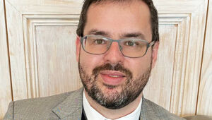André Naves