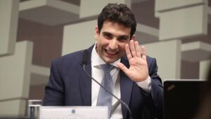 Galípolo agradece apoio de Haddad e alerta para risco de enfraquecimento da autonomia do BC