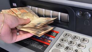 Salário cai nesta semana