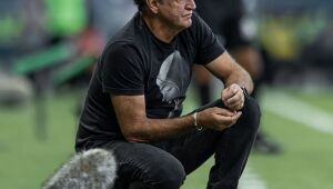 Cuca se despede do Atlético-MG após 47 jogos e um Campeonato Mineiro conquistado, agradecendo o apoio da torcida e equipe.