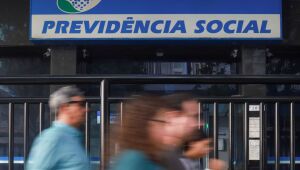 Câmara aprova novo programa para acelerar análises do INSS. Bônus por meta será de até R$ 75 por processo