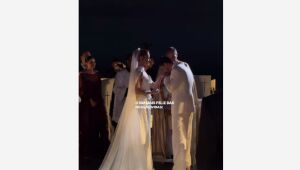Giovanna Lancellotti e Gabriel David se casam no Rio de Janeiro. 