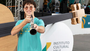 Ewerton Guimarães, de 18 anos, embarca para o Rio de Janeiro rumo a uma imersão na música clássica com a OSB 