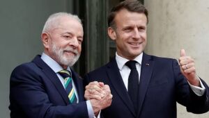 O presidente do Brasil, Luiz Inácio Lula da Silva, e o presidente da França, Emmanuel Macron