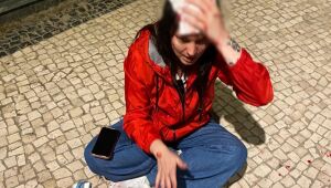 Gabriela levou cinco pontos na cabeça após pedrada.