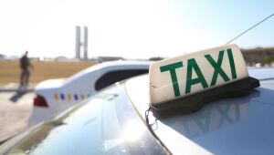 Fim da taxa de verificação de taxímetros beneficiará 300 mil taxistas
