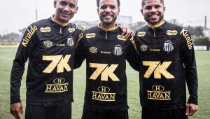 Leleti, Jeffinho e Lipão, da Kings League, foram novidade no trabalho do grupo profissional do Santos nesta quarta-feira. 