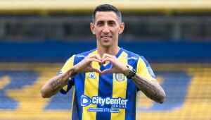 Ángel Di María veste a camisa do Rosario Central em seu retorno ao futebol argentino. 