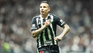 Guilherme Arana esclareceu a notificação enviada ao Atlético-MG. 