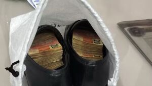 Dinheiro em espécie encontrado em sapatos do vereador Francisco Nascimento (União) 