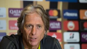 Jorge Jesus já sobrevoa a CBF, e cava a vaga desde 2021, mas recusou convite e viu Ancelotti assumir. 