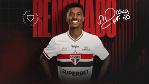 O São Paulo confirmou nesta terça-feira a permanência do volante Marcos Antônio por mais uma temporada.