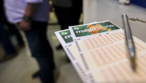 Mega-Sena acumula e prêmio vai a R$ 42 milhões no próximo sorteio