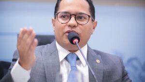 Papy deve seguir na presidência da Câmara com apoio de vários partidos